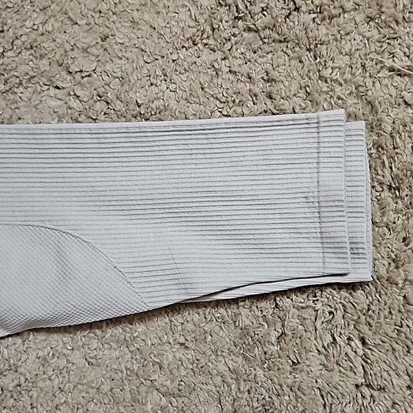 PINK Victoria's Secret High Waisted OMBRÉ Seamless Active Leggings Size Large - Picture 7 of 7